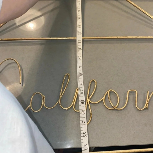 Gold metal california wall hanging - Picture 11 of 12